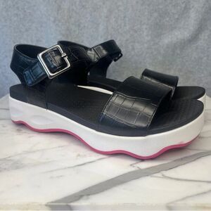 Muk Luks Platform Fisherman Sandal Faux Leather‎ Women’s size 8